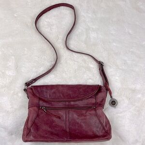 The Sak Plum Shoulder/Crossbody Bag Maroon Purse Magnetic Closure 2 Zip Pockets
